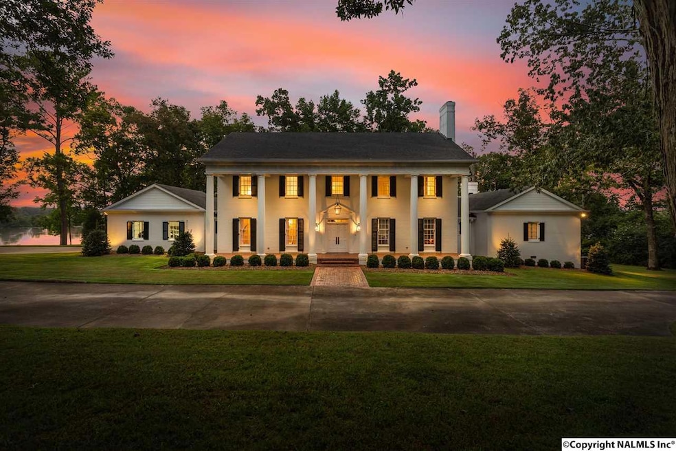 217 Lakewood Dr, Gadsden, AL 35901 - photo 1