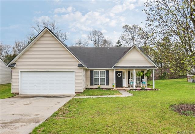 Welcome Home to 849 Loch Lomond Circle!