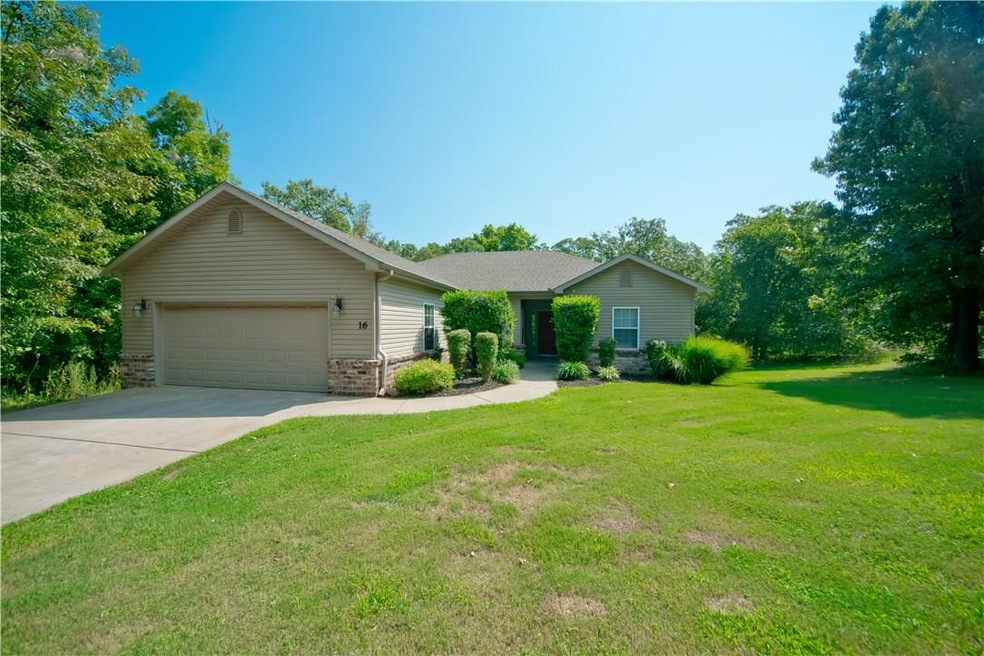 16 Berkshire Dr, Bella Vista, AR 72714 - photo 1