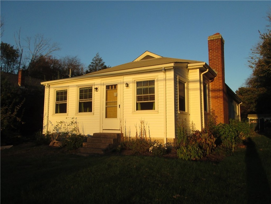FRONT EXTERIOR