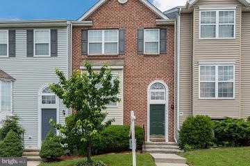 1154 Balsam Cir, Sykesville, MD 21784 - photo 1