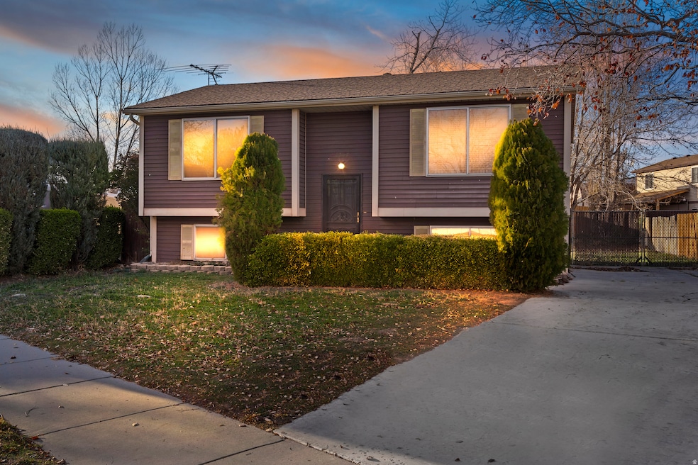 3964 W Horizon Downs Cir, Taylorsville, UT 84129 - photo 1