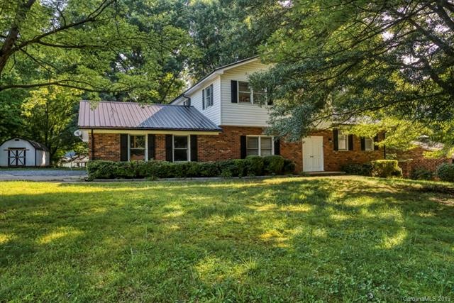 701 Partridge Dr, Statesville, NC 28677 - photo 1