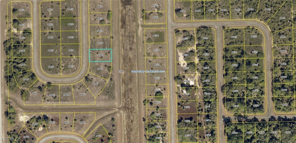 124 Ardmore Cir, Banyan Village, FL 33935 - photo 1