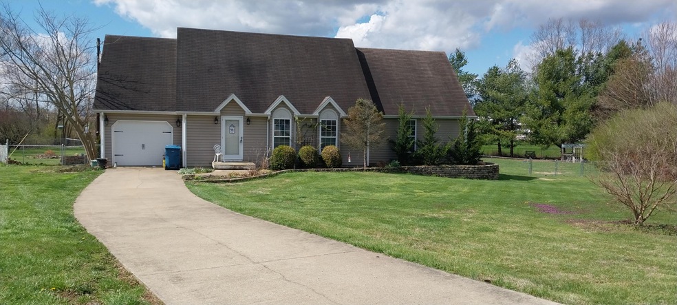 230 Christina Dr, Salvisa, KY 40372 - photo 1