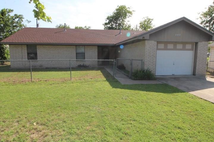202 E Reagan Ave, Copperas Cove, TX 76522 - photo 1