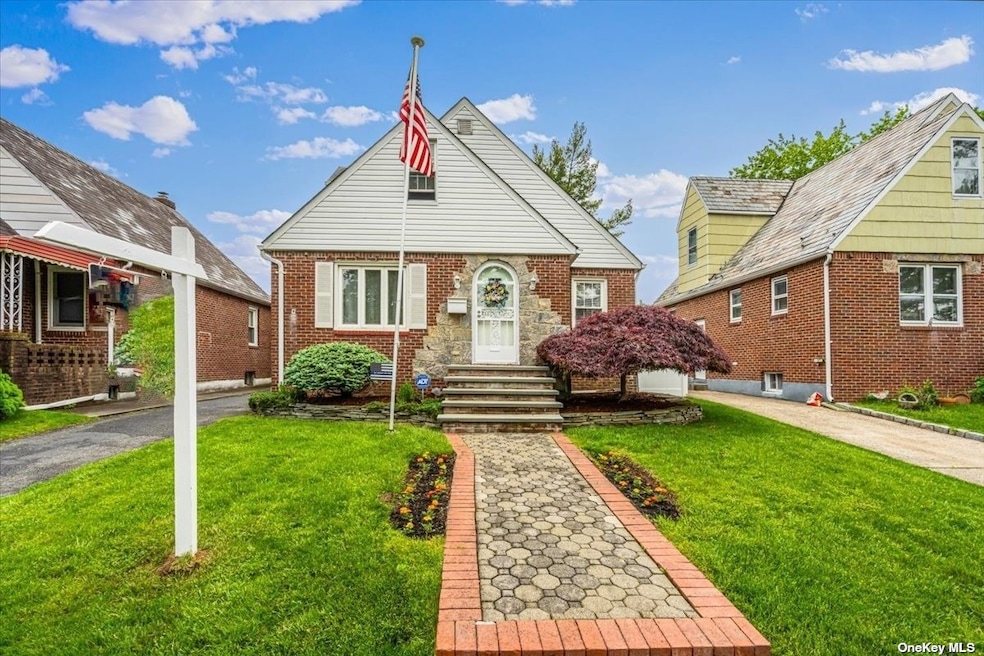 80-22 247th St, Jamaica, NY 11426 - photo 1