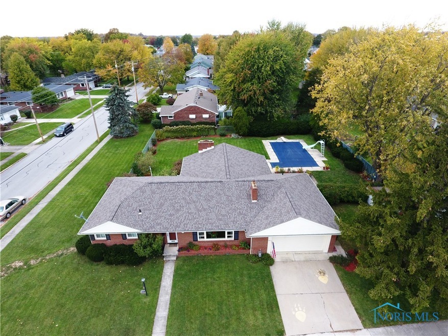 212 Spring St, Woodville, OH 43469 - photo 1