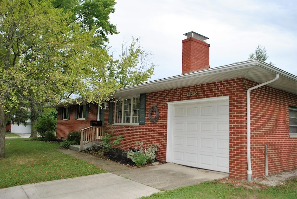 4385 Danforth Front A