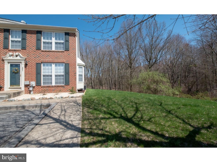 321 S Bridlewood Dr, Newark, DE 19702 - photo 1
