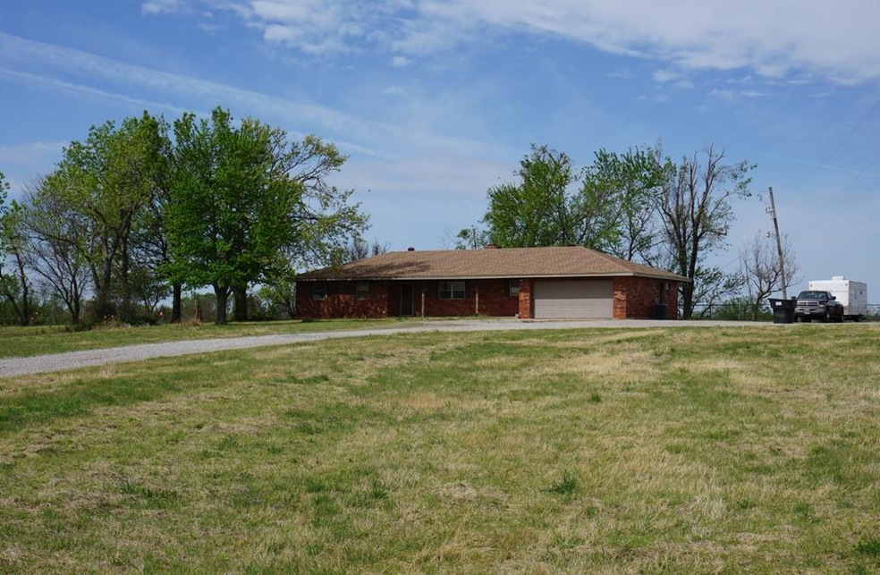 24125 N Meridian Ave, Edmond, OK 73025 - photo 1