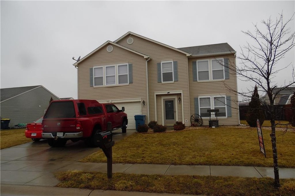 215 Crossbow St, Sheridan, IN 46069 - photo 1