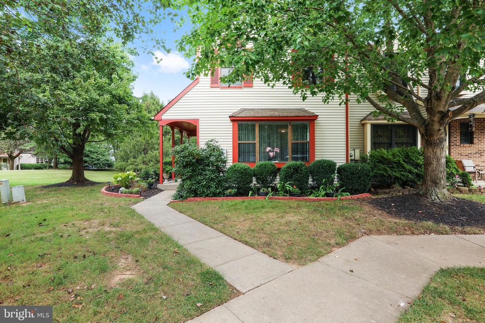 19 Chadwick Ct, Trenton, NJ 08691 - photo 1