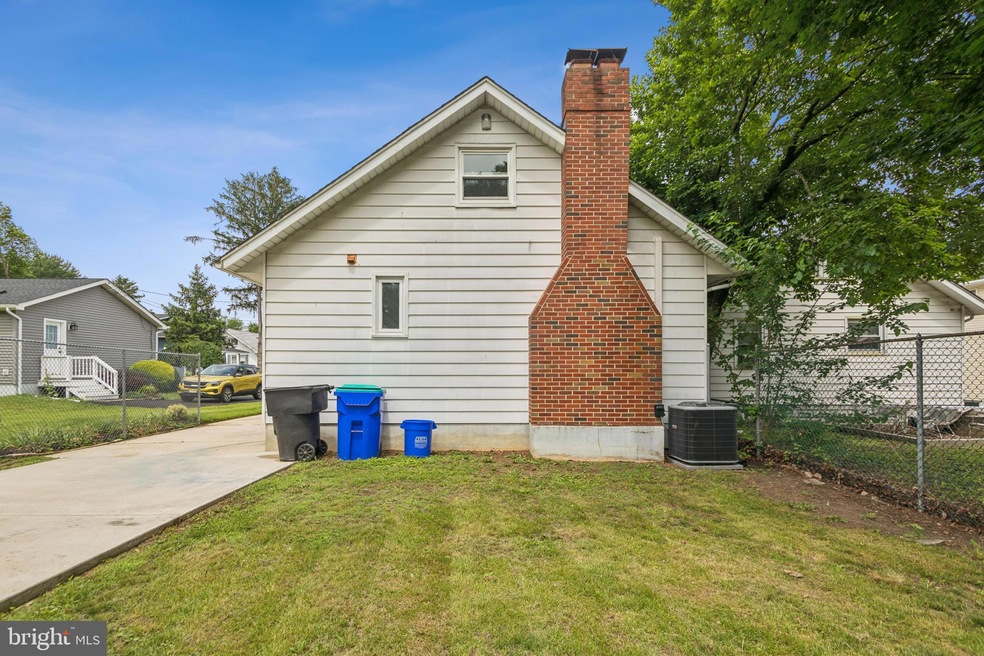 38 Pressey St, Hammonton, NJ 08037 - photo 1