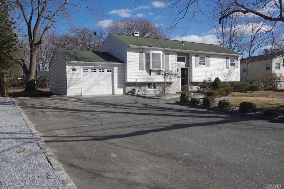 2703 Kane Ave, Medford, NY 11763 - photo 1