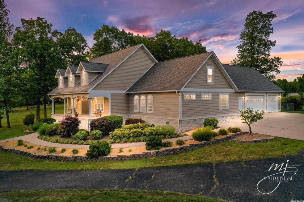 1077 Leatherstocking Trail, Mountain Home, AR 72653 - photo 1