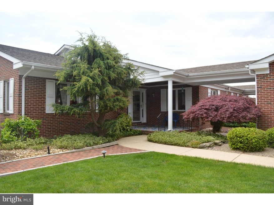 18 Stone Tower Ln, Wilmington, DE 19803 - photo 1