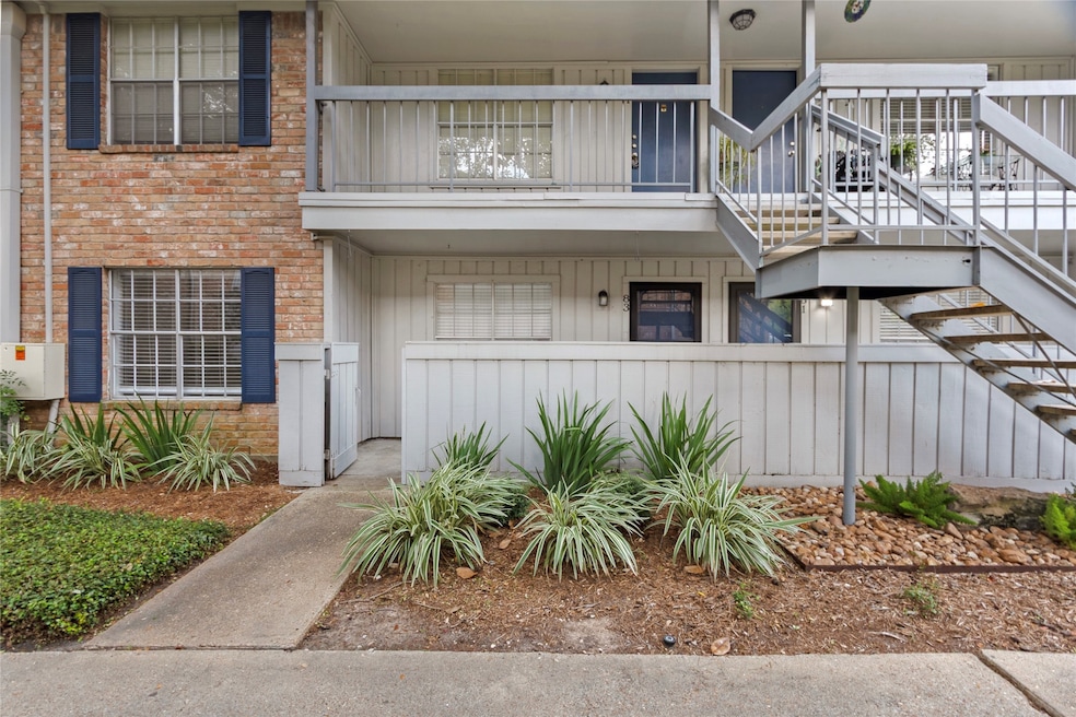 For Rent $1,600/month