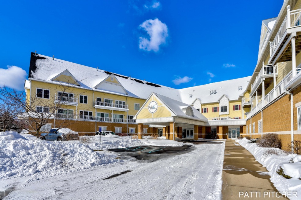 917 W Savidge St #5, Spring Lake-9