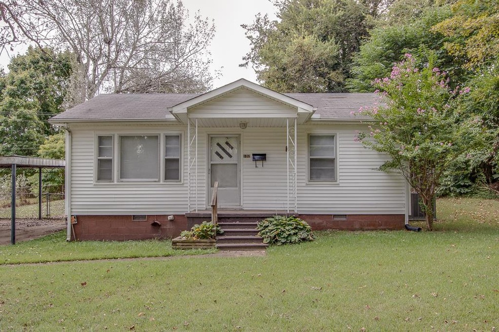 102 E Ray St, Dickson, TN 37055 - photo 1