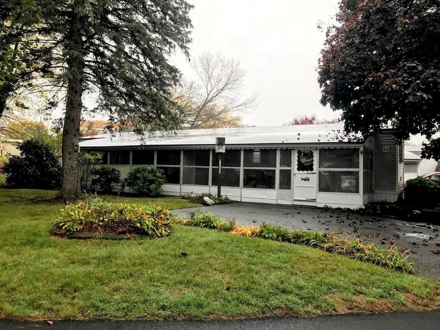 239 Ayer Rd unit 42, Littleton, MA 01460 - photo 1