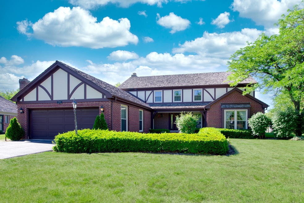 2518 Osage Dr, Glenview, IL 60026 - photo 1