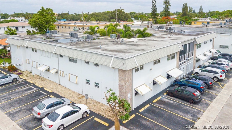 1300 N 17th Ave unit 108, Hollywood, FL 33020 - photo 1