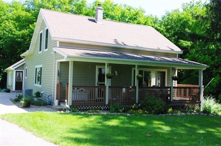 2265 W Valley Blvd, La Porte, IN 46350 - photo 1