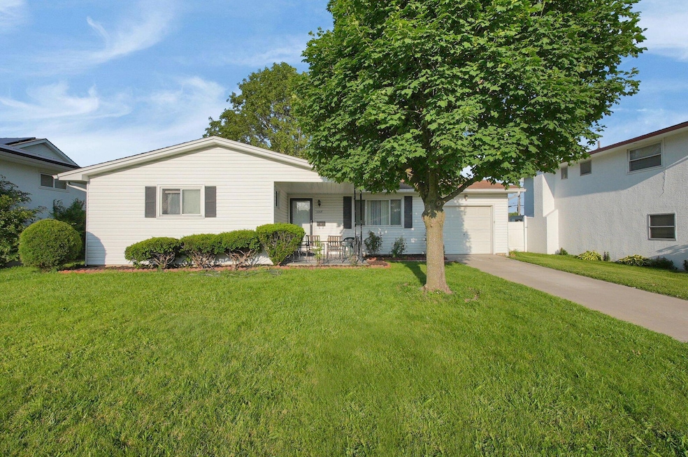 1068 Ross Rd, Columbus, OH 43227 - photo 1