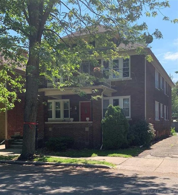 837 Beaconsfield Ave unit 2S, Grosse Pointe Park, MI 48230 - photo 1