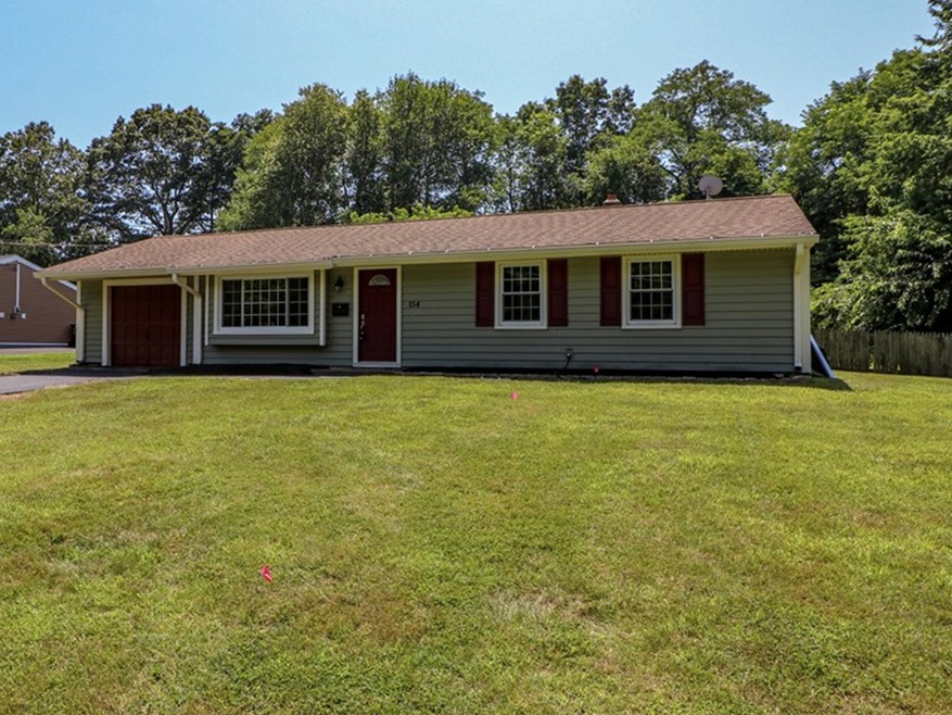 154 Burnside Dr, Swansea, MA 02777 - photo 1