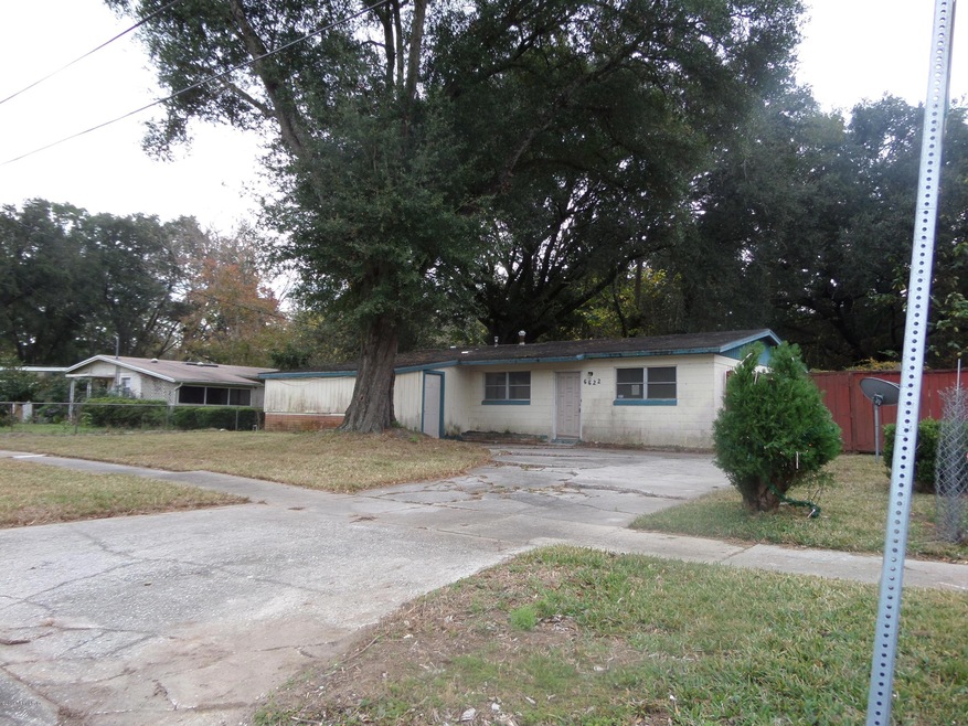 6622 Burpee Dr S, Jacksonville, FL 32210 - photo 1