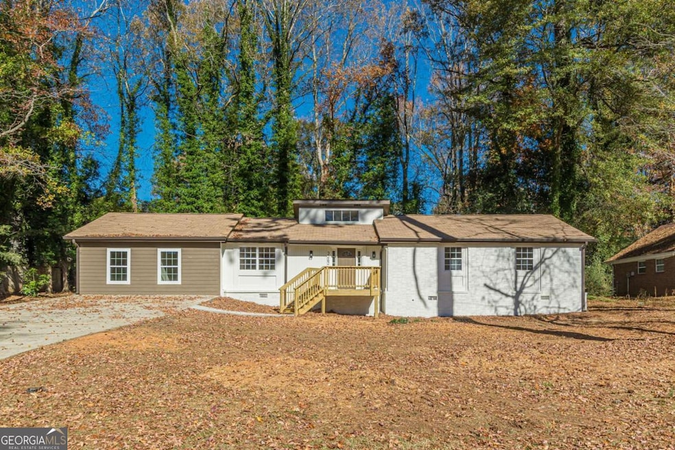 3262 Moravia Dr, Lithonia, GA 30038 - photo 1