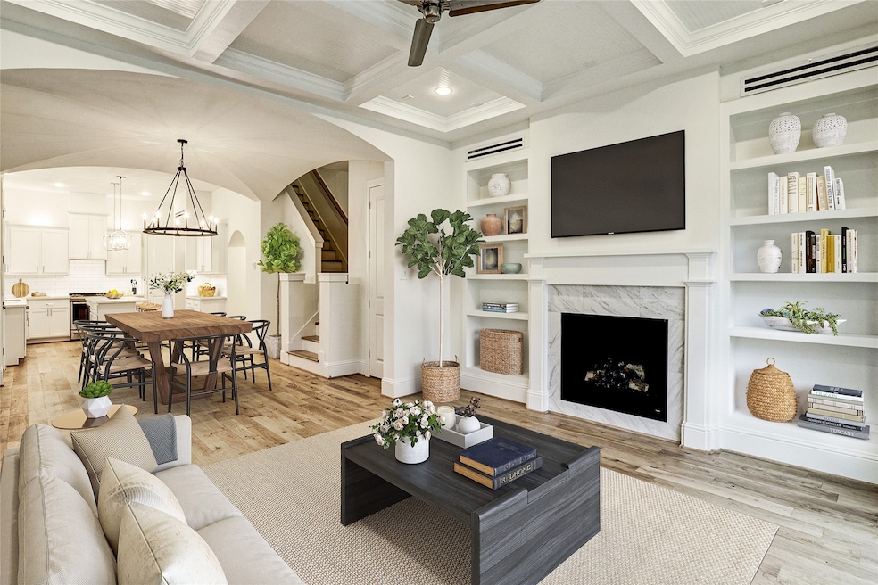 854 Fisher St, Houston, TX 77018 - photo 1