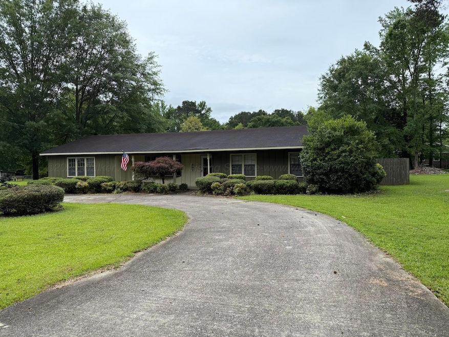 902 Ashworth St NE, Hartselle, AL 35640 - photo 1