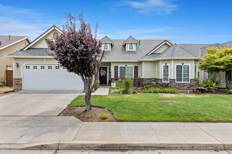 6859 E Cortland Ave, Fresno, CA 93727 - photo 1