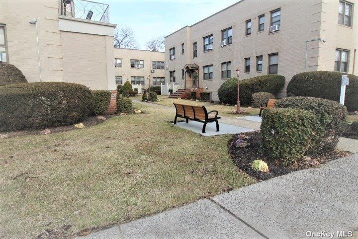 284 Cedarhurst Ave unit D-6, Cedarhurst, NY 11516 - photo 1