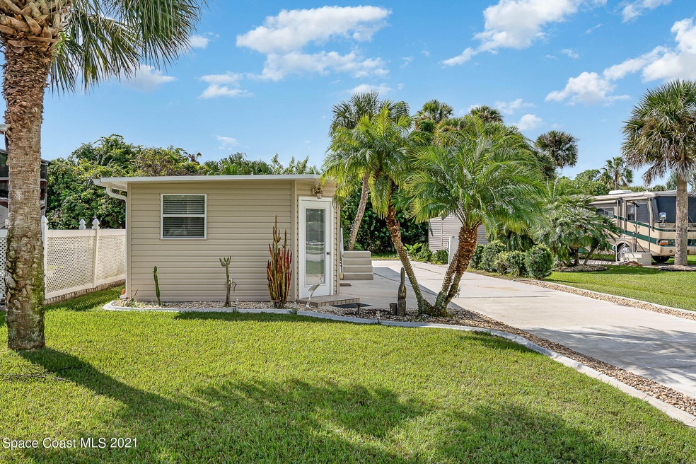 178 Plantation Dr, Titusville, FL 32780 - photo 1