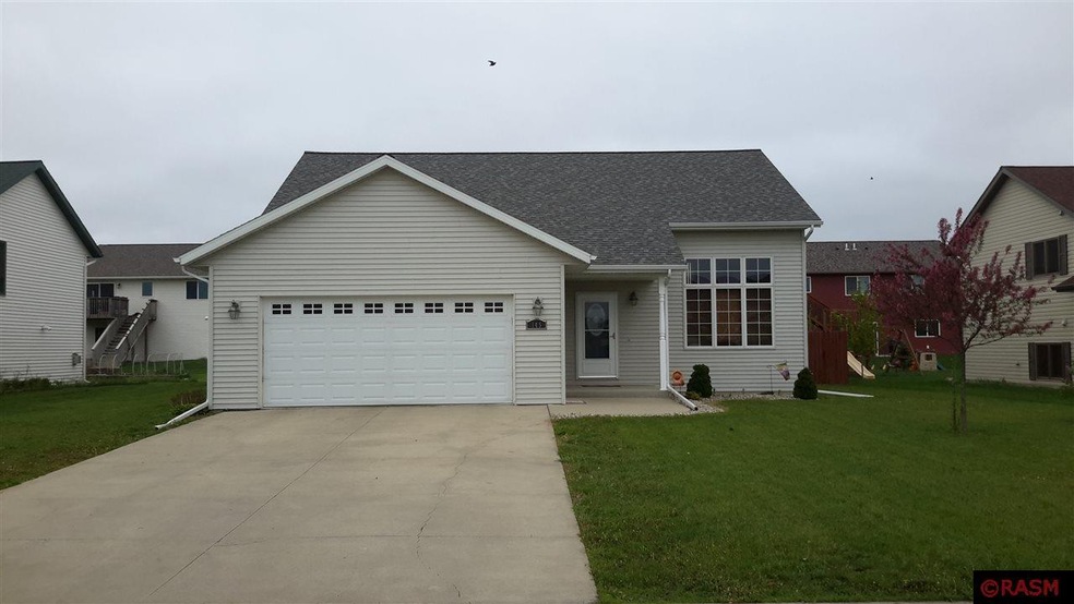 145 Quinion Dr, Mankato, MN 56001 - photo 1