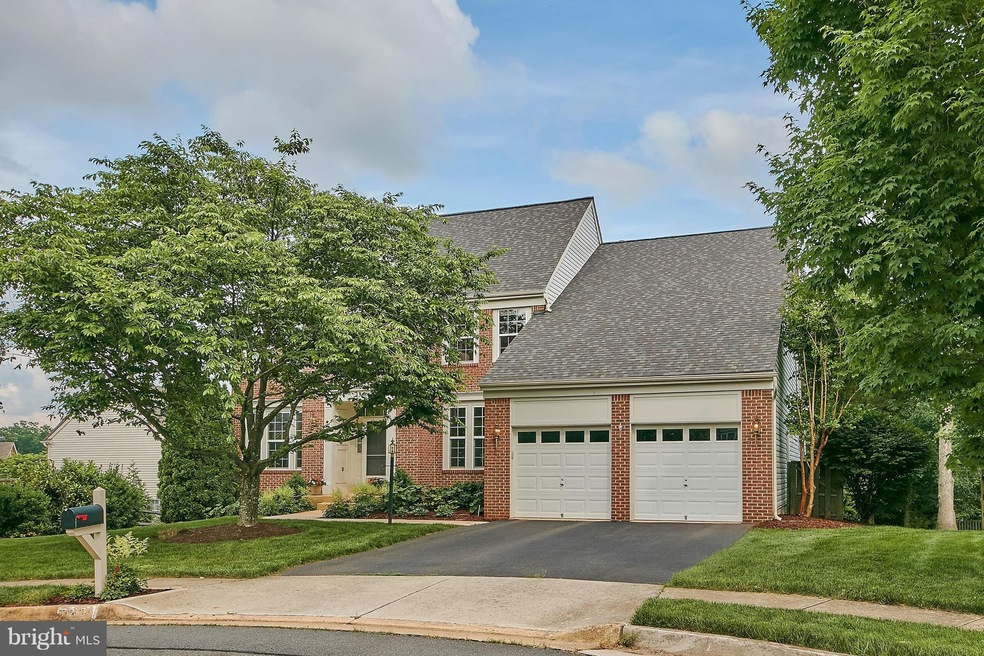 21434 Kenyon Ct, Sterling, VA 20164 - photo 1