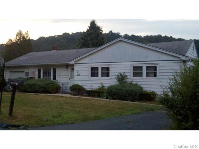 18 Bender Ct, Stony Point, NY 10980 - photo 1