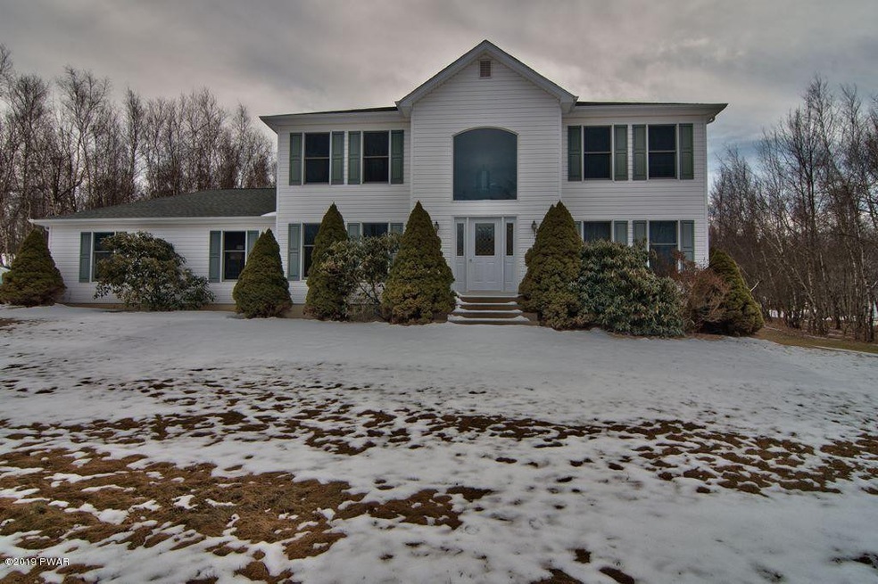 264 Edgefield Rd, Lake Ariel, PA 18436 - photo 1