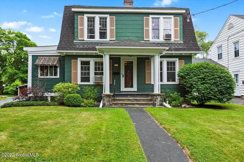 17 Lincoln Ave, Delmar, NY 12054 - photo 1