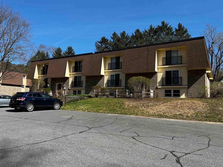 35 Seminary Hill unit 32C, West Lebanon, NH 03784 - photo 1