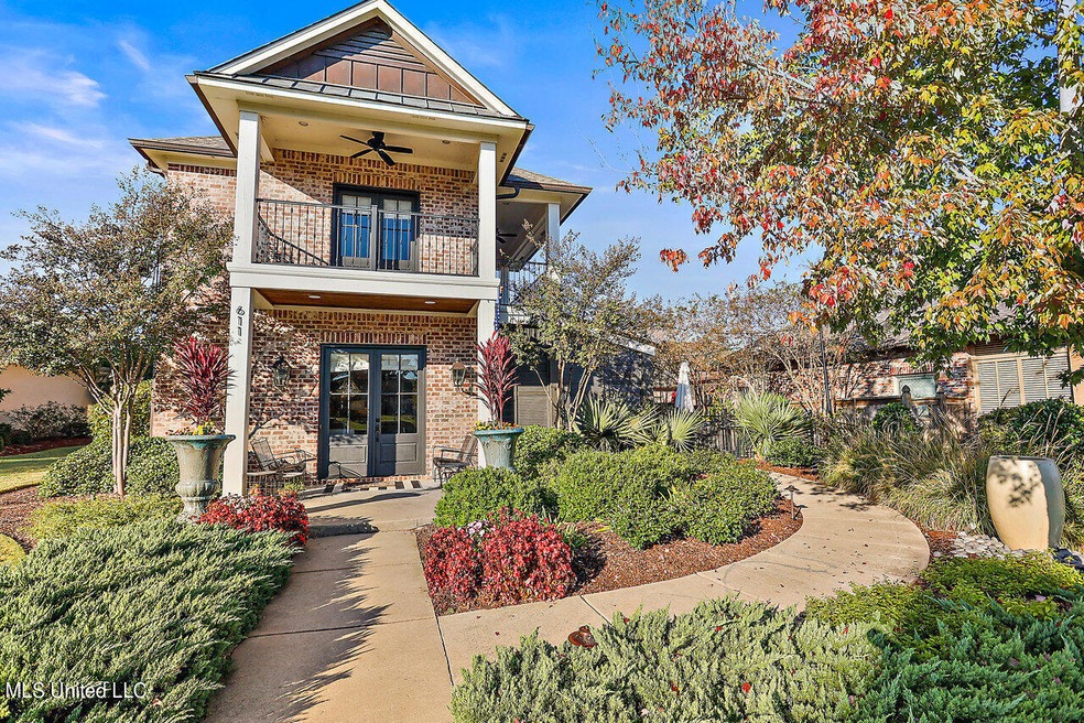 611 Arbor Way 4