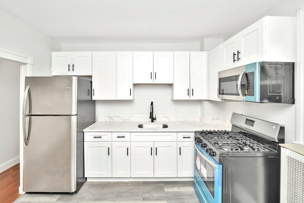 493 Lynn St unit 3, Malden, MA 02148 - photo 1