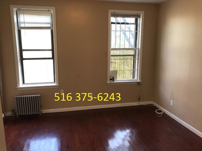 unlisted-address, Long Island City, NY 11103 - photo 1