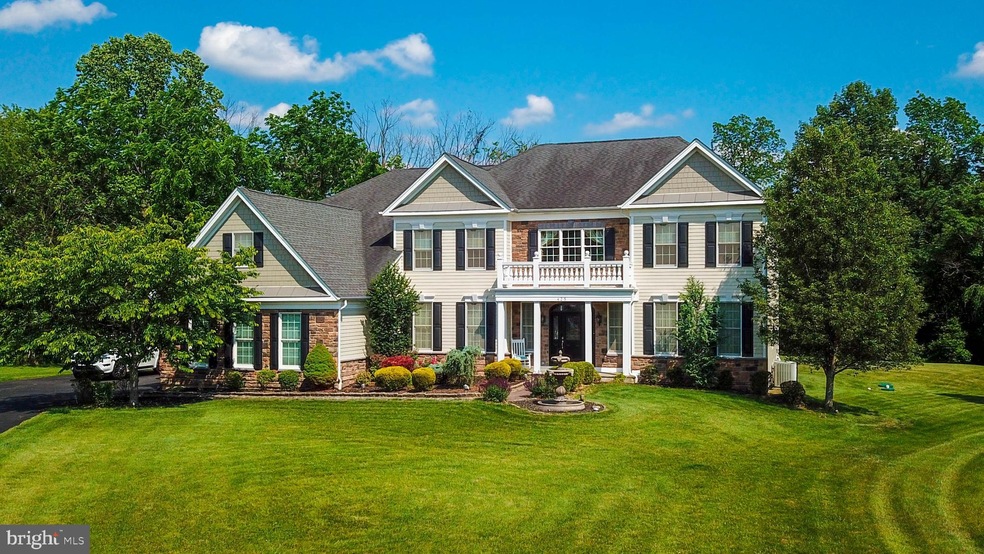 425 Jacob Ct, Nazareth, PA 18064 - photo 1