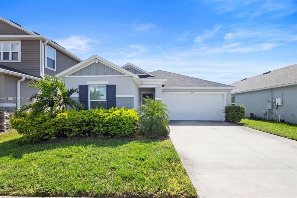 915 Overpool Ave, Davenport, FL 33896 - photo 1