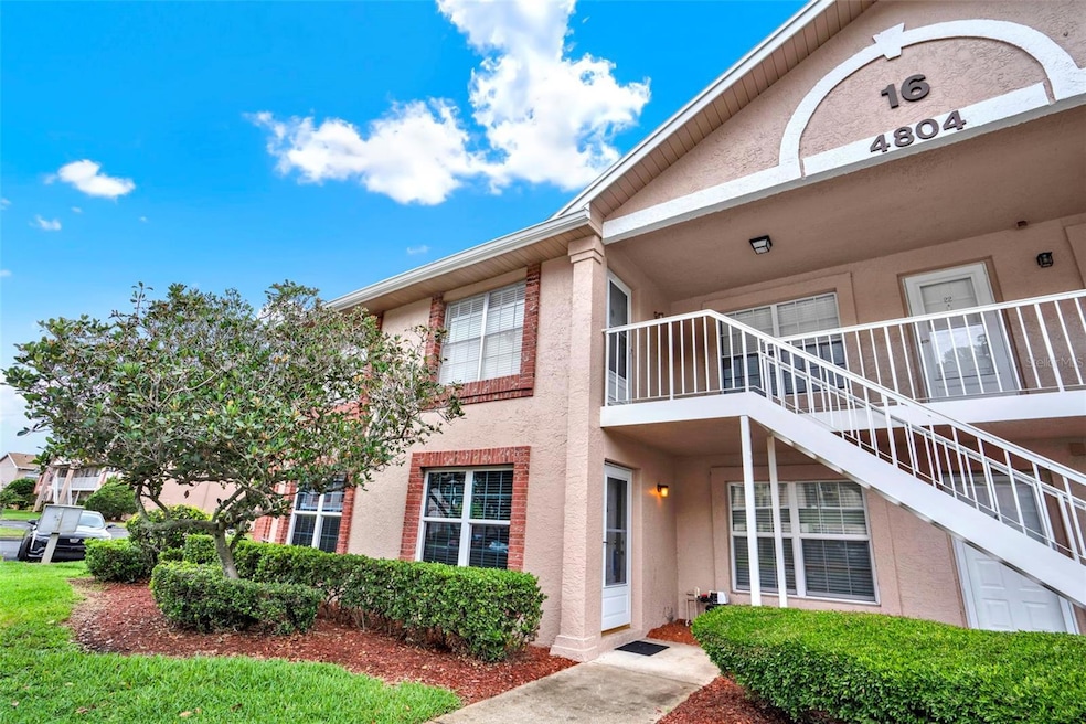 4804 Myrtle Oak Dr unit 11, New Port Richey, FL 34653 - photo 1